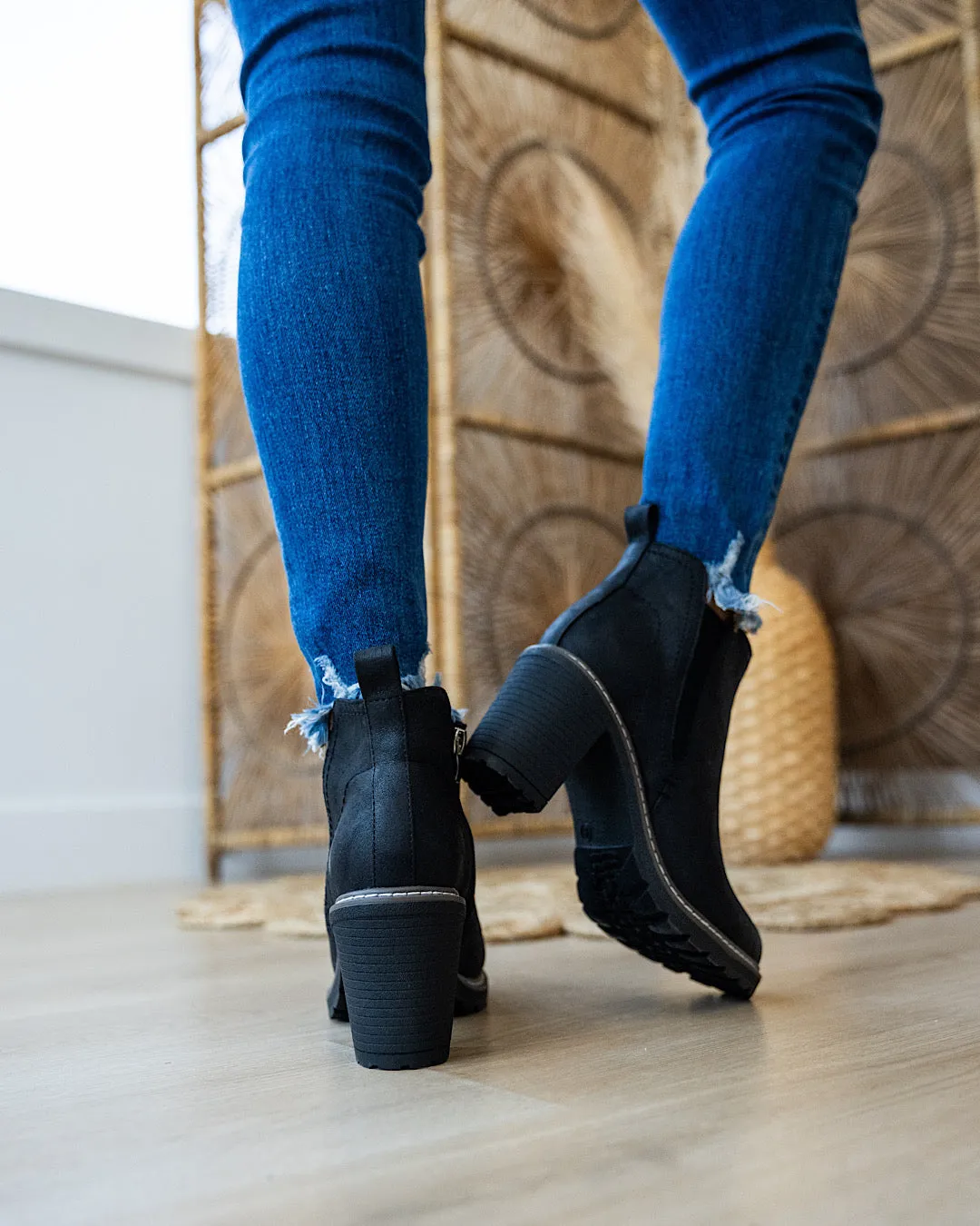 Corkys Bite Me Boots - Black Oil