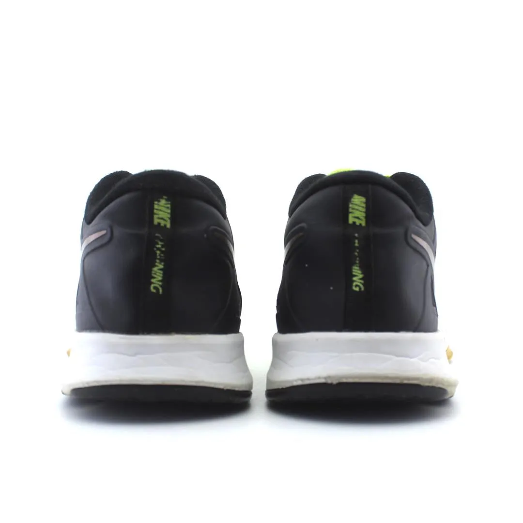 NIKE  ZOOM TRAIN INCREDIBLY FAST