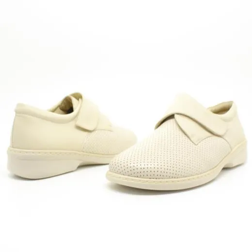 Portofino Women's Velcro Perforated Stretch Shoes- Sand