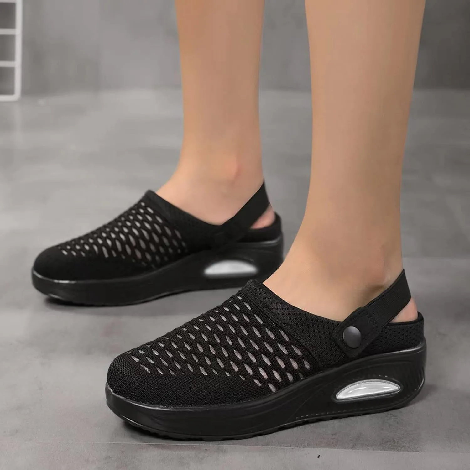 Women's Mesh Garden Shoes with Air Cushion Support to Reduce Back and Knee Pressure Breathable Lightweight Slippers Closed Toe Walking Slides Open Back Mule Clogs Comfort Outdoor Slip-on Shoe